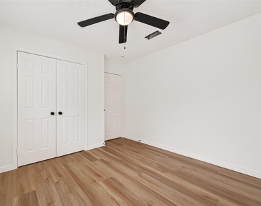 2334 Autumn Springs Lane - Photo Thumbnail 11
