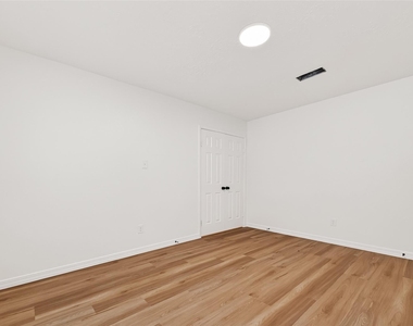 2334 Autumn Springs Lane - Photo Thumbnail 15