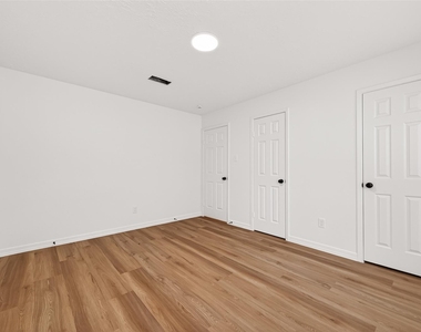 2334 Autumn Springs Lane - Photo Thumbnail 16