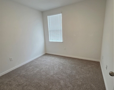 44494 Diamond Trail - Photo Thumbnail 6
