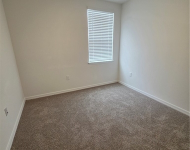 44494 Diamond Trail - Photo Thumbnail 8