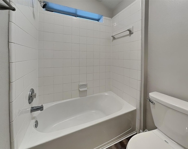 10931 S Falls Terrace - Photo Thumbnail 15