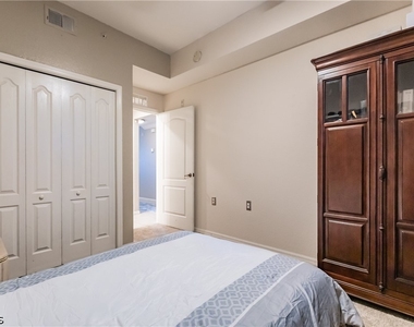 8331 Whiskey Preserve Circle - Photo Thumbnail 14
