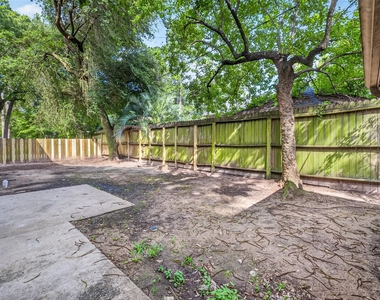8103 Oak Moss Drive - Photo Thumbnail 48