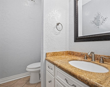 8103 Oak Moss Drive - Photo Thumbnail 24