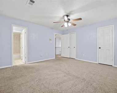 8103 Oak Moss Drive - Photo Thumbnail 42