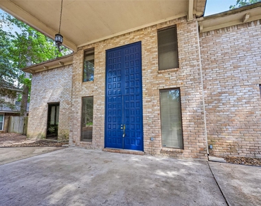 8103 Oak Moss Drive - Photo Thumbnail 6