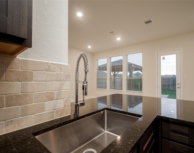 1634 Ryon Falls Drive - Photo Thumbnail 13
