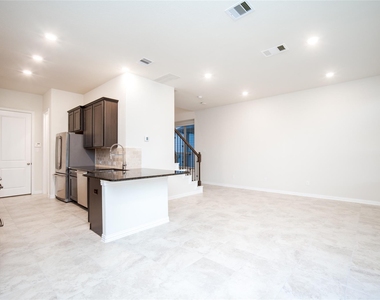 1634 Ryon Falls Drive - Photo Thumbnail 9