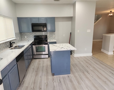 20911 Walder Court - Photo Thumbnail 6