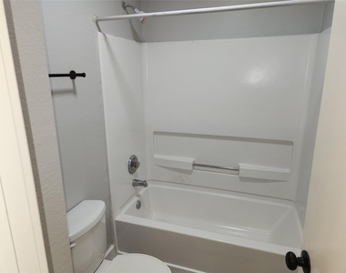 20911 Walder Court - Photo Thumbnail 31