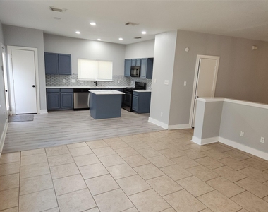 20911 Walder Court - Photo Thumbnail 8