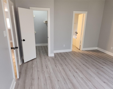 20911 Walder Court - Photo Thumbnail 13