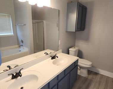 20911 Walder Court - Photo Thumbnail 16