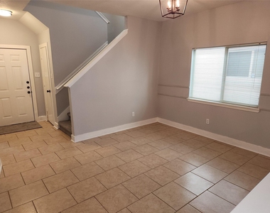 20911 Walder Court - Photo Thumbnail 12