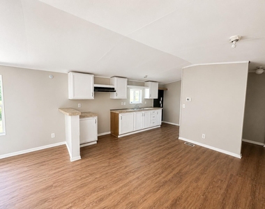 620 County Road 3545 - Photo Thumbnail 2