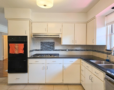 9507 Meadowbriar Lane - Photo Thumbnail 10