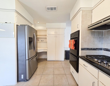 9507 Meadowbriar Lane - Photo Thumbnail 13