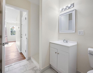 72 Winant - Photo Thumbnail 5