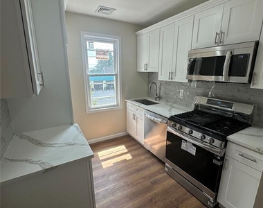 72 Winant - Photo Thumbnail 2