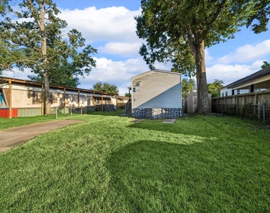 11910 Hazy Hill Drive - Photo Thumbnail 6
