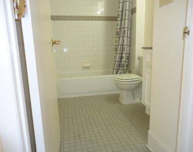 420 Carlton Avenue - Photo Thumbnail 8