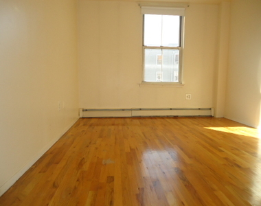 420 Carlton Avenue - Photo Thumbnail 6