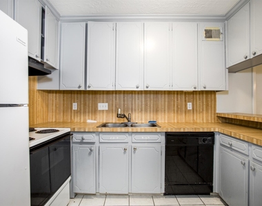 3400 Timmons Lane - Photo Thumbnail 5
