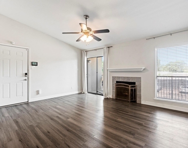 3300 Pebblebrook Drive - Photo Thumbnail 6