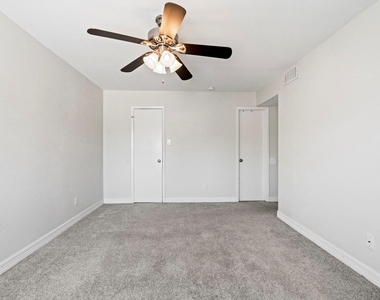 3300 Pebblebrook Drive - Photo Thumbnail 21