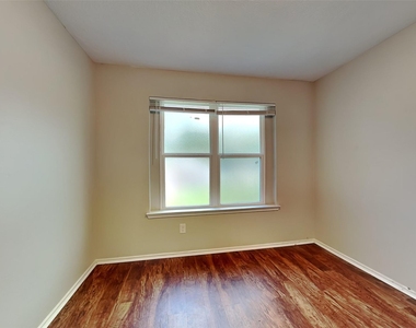 3703 Nutwood Lane - Photo Thumbnail 9