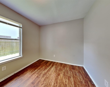3703 Nutwood Lane - Photo Thumbnail 11