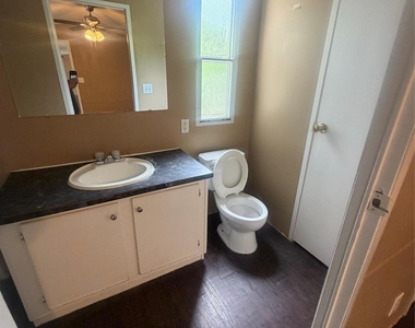 601 Clear Lake Road - Photo Thumbnail 5