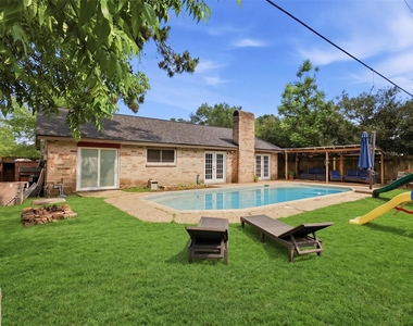 17211 Camberwell Green Lane - Photo Thumbnail 20