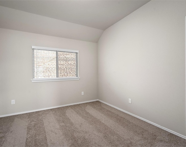 42433 Quail Valley Lane - Photo Thumbnail 21