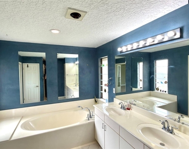 14834 Charlmont Drive - Photo Thumbnail 15