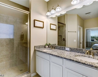 9433 Benvenuto Court - Photo Thumbnail 13