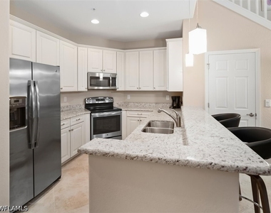 9071 Albion Lane N - Photo Thumbnail 6