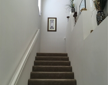 500 Robin Hood Circle - Photo Thumbnail 2