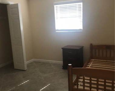 850 105th Avenue N - Photo Thumbnail 6