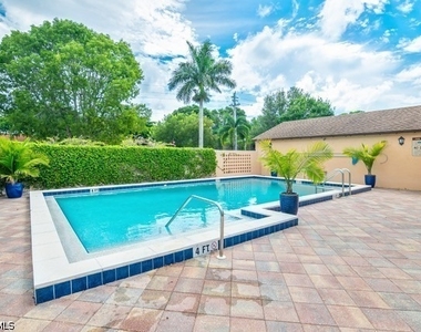 4300 Belair Lane - Photo Thumbnail 16