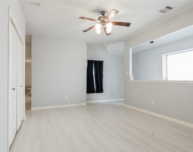 5218 Misty Lane - Photo Thumbnail 14
