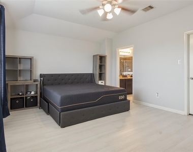 5218 Misty Lane - Photo Thumbnail 16