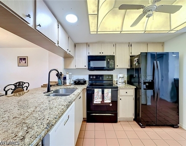 15171 Cedarwood Lane - Photo Thumbnail 35