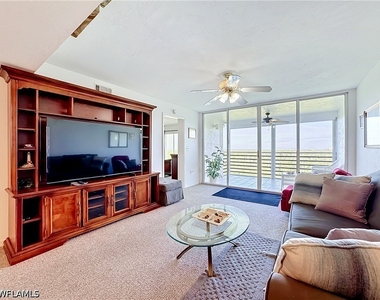 15171 Cedarwood Lane - Photo Thumbnail 7