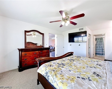 15171 Cedarwood Lane - Photo Thumbnail 20