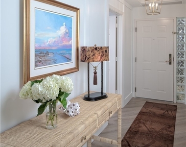 4255 Gulf Shore Boulevard N - Photo Thumbnail 1