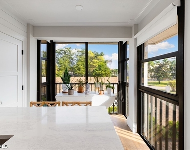 3135 Riviera Drive - Photo Thumbnail 19