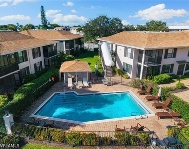 3135 Riviera Drive - Photo Thumbnail 4