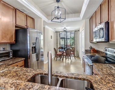 9521 Avellino Way - Photo Thumbnail 23